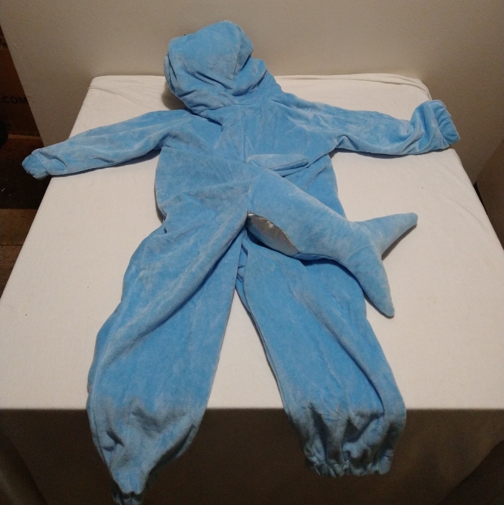 Last One**HYDE & EEK Baby Blue Shark Halloween Costume - Picture 3 of 16